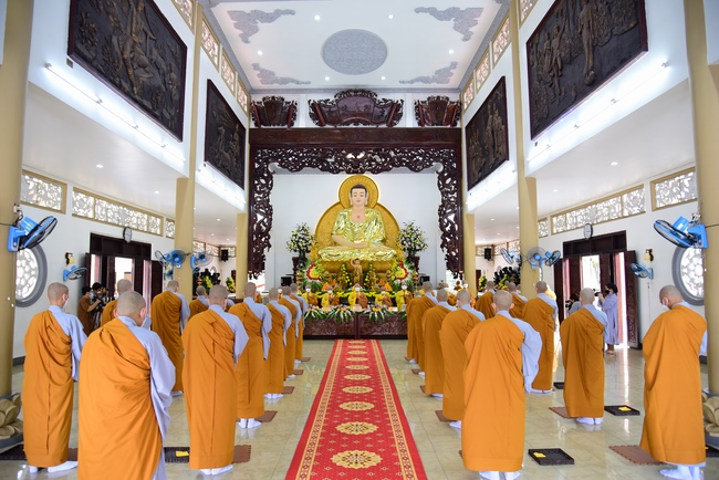 Lễ truyền giới Sa di Phương Trượng